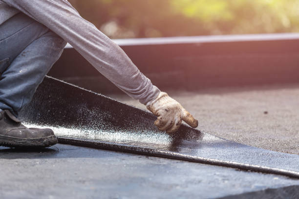 Professional Vapor Barrier Installation technician working in Shelby, MI